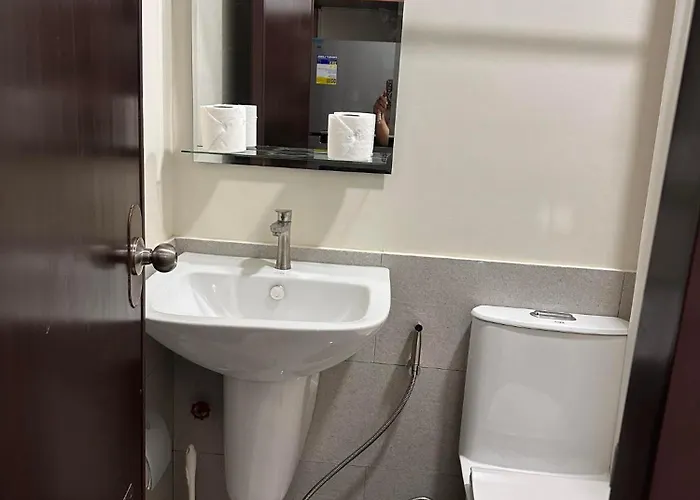 Aparthotel Cozy Couple's Getaway - The Median *