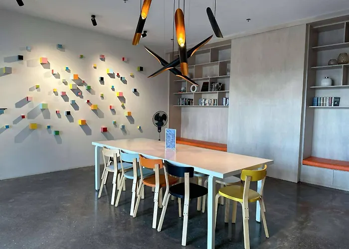 Cozy Couple's Getaway - The Median Aparthotel